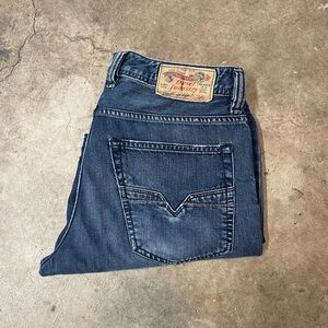 Diesel Industry Larkee Relaxed Fit Jeans